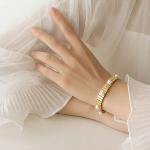 Golden Stretch Bracelet With Pearls