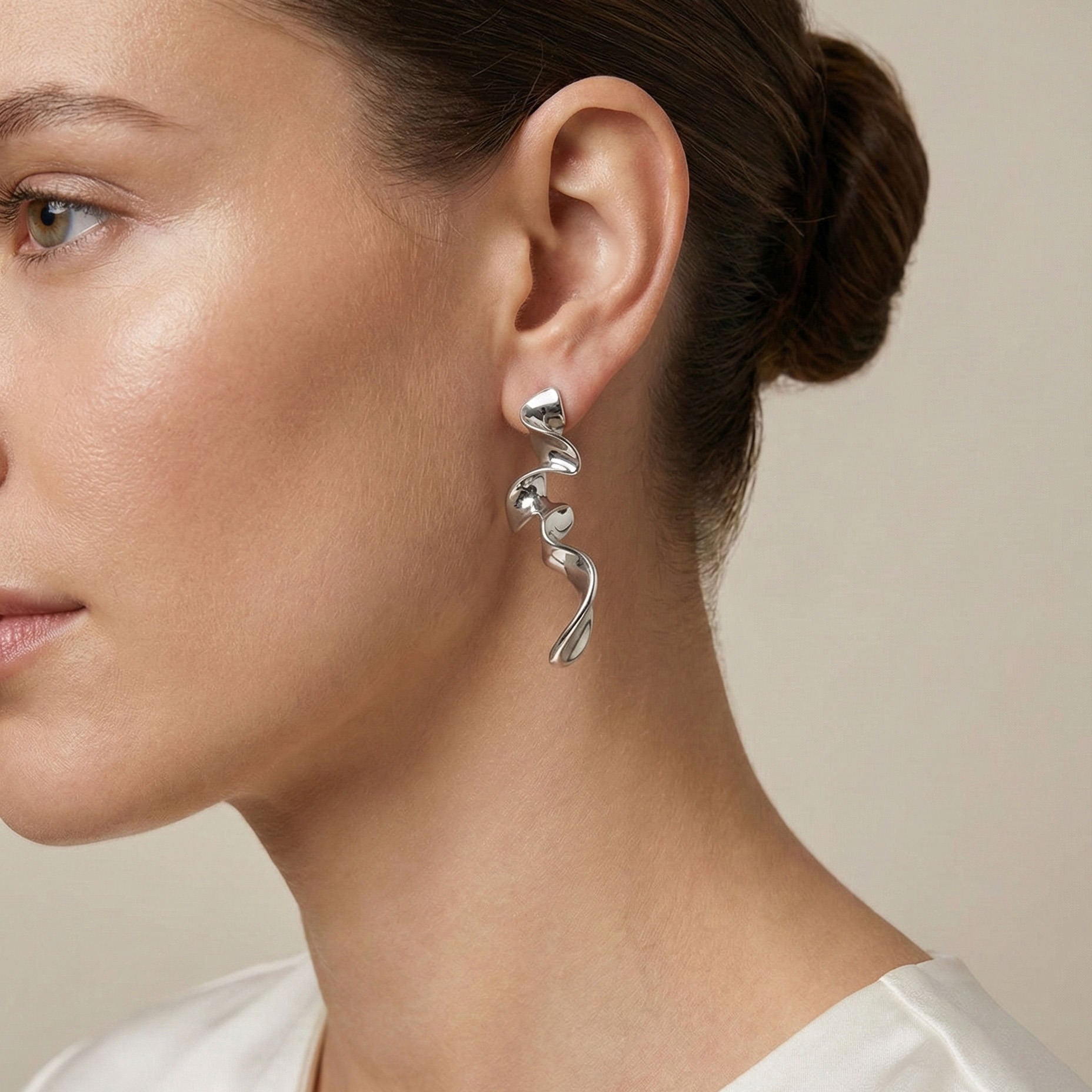 Silver Serpentine earring
