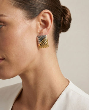 Dualtone Ridge Studs